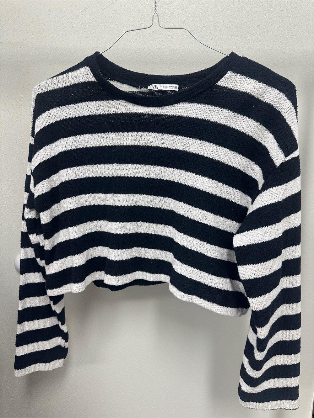 Zara Black White Striped Cropped Knit Sweater Small